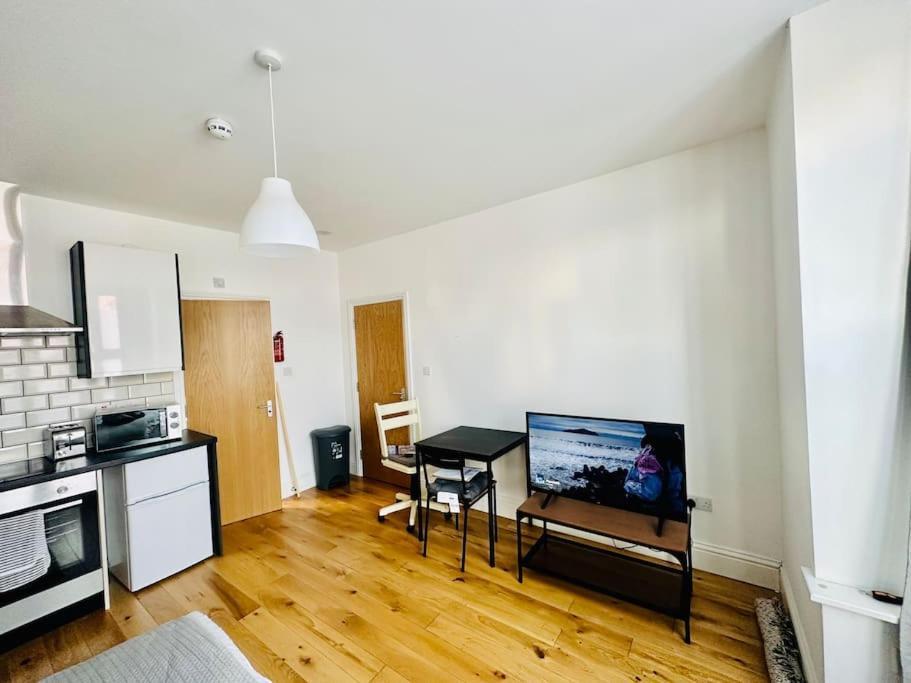 Se4, Self Contained Studio Flat. London Exterior foto